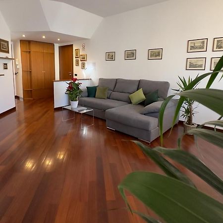 Emeraldway - Bellissimo Appartamento In Zona Sempione-Tre Torri Milan Exterior photo