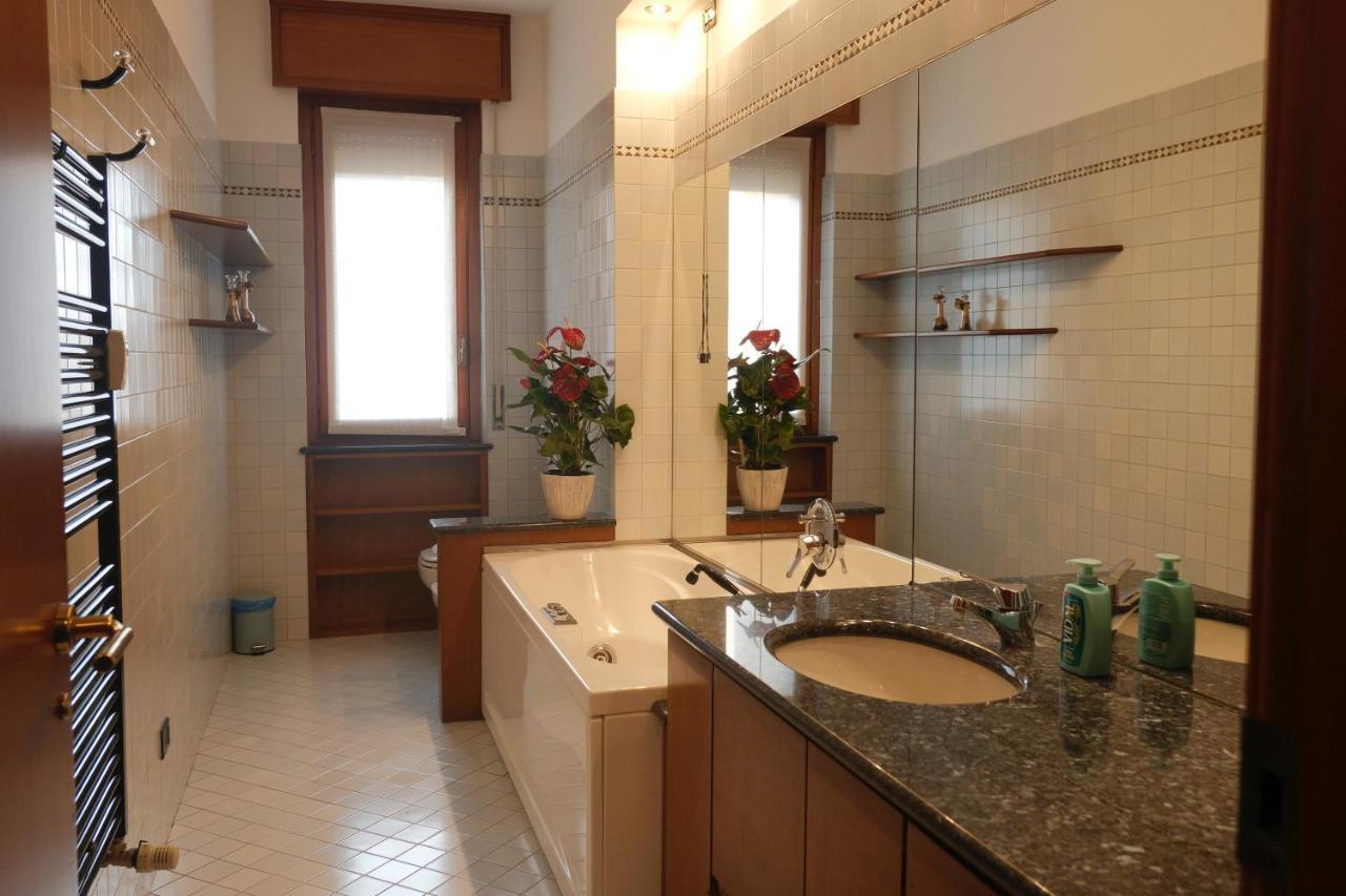 Emeraldway - Bellissimo Appartamento In Zona Sempione-Tre Torri Milan Exterior photo